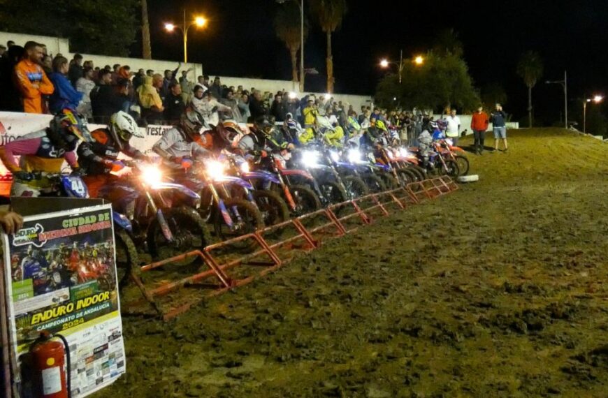 EL TIEMPO SE VUELVE LOCO EN EL ENDURO INDOOR DE MEDINA SIDONIA