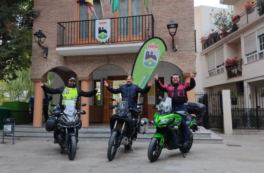 CONOCEMOS EN PINOS GENIL A LOS VENCEDORES DE MOTOTURISMO DISCOVERY 2024