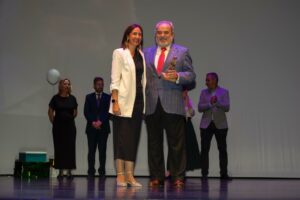 JUAN MANUEL ÁLVAREZ Y DANIEL MUÑOZ RECIBIERON DISTINCIONES EN LA GALA DEL DEPORTE NAZARENO