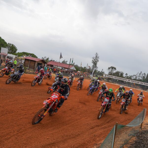 EL MOTOCROSS DE VALVERDE DEL CAMINO DEJA SIN PALABRAS, SIMPLEMENTE ESPECTACULAR