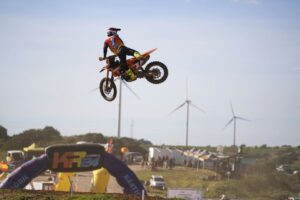 ARRANQUE DEL MOTOCROSS ANDALUZ: FIESTA DE TALENTO Y EMOCIÓN EN CHICLANA