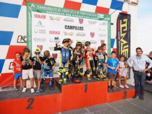 LOS PILOTOS ANDALUCES DE MINIVELOCIDAD  Y SUPERMOTARD SE DESPIDEN DE CAMPILLOS LISTOS PARA LA FINAL