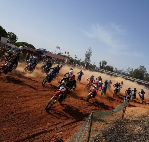 VALVERDE DEL CAMINO VIBRA CON EL ESPECTÁCULO DEL MOTOCROSS CAMPEONATO DE ANDALUCÍA 12 DE OCTUBRE DE 2025