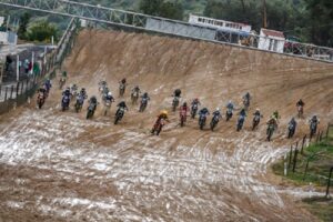 EL CAMPEONATO DE ANDALUCÍA DE MOTOCROSS EN MORÓN DE LA FRONTERA SE CELEBRA BAJO LA LLUVIA CON GRAN ÉXITO ORGANIZATIVO.
