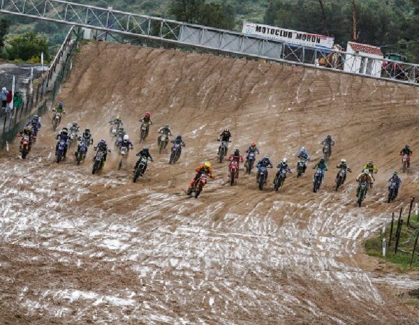 EL CAMPEONATO DE ANDALUCÍA DE MOTOCROSS EN MORÓN DE LA FRONTERA SE CELEBRA BAJO LA&hellip;