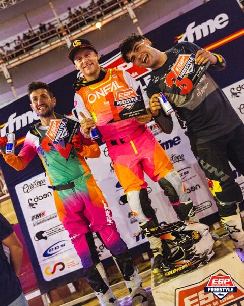 ÉXITO ROTUNDO DEL CAMPEONATO DE ESPAÑA DE FMX EN EL PUERTO DE SANTA MARÍA CON…