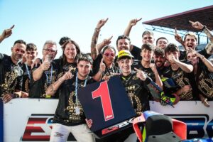 JOSÉ LUIS ARMARIO Y EL MOTOCICLISMO ANDALUZ SE EXHIBEN EN EL CIRCUITO DE NAVARRA EN LA PENÚLTIMA CITA DEL ESBK