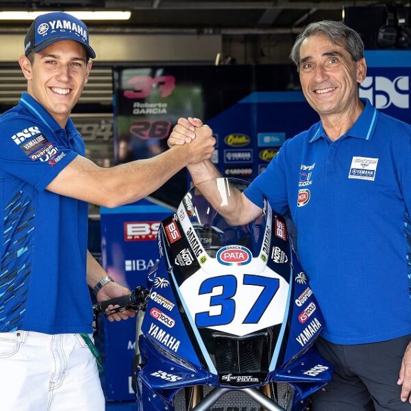 ROBERTO GARCÍA RENUEVA CON EL GMT94 YAMAHA